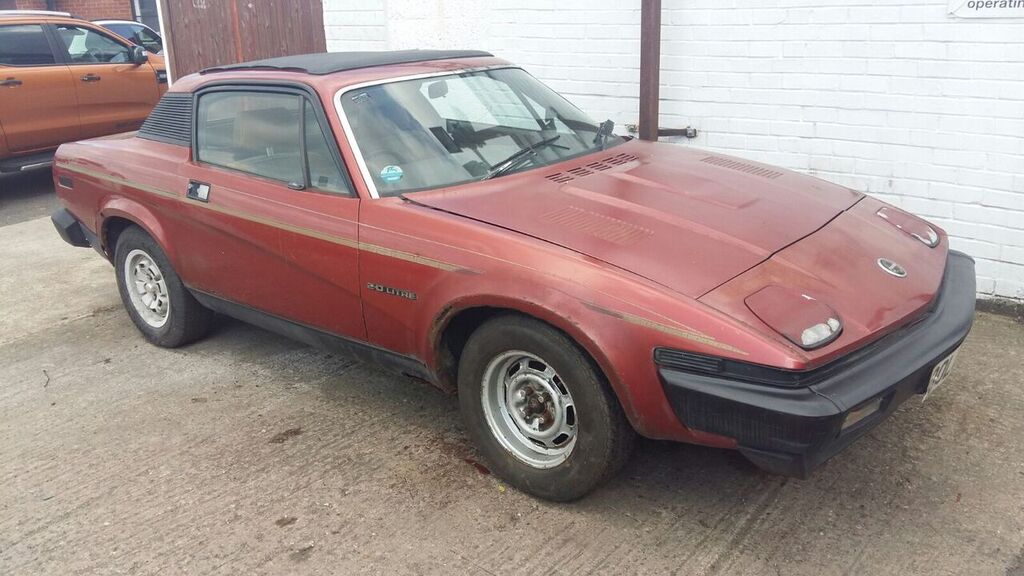TR7 Oporto Red (Paint Code CMP).jpg