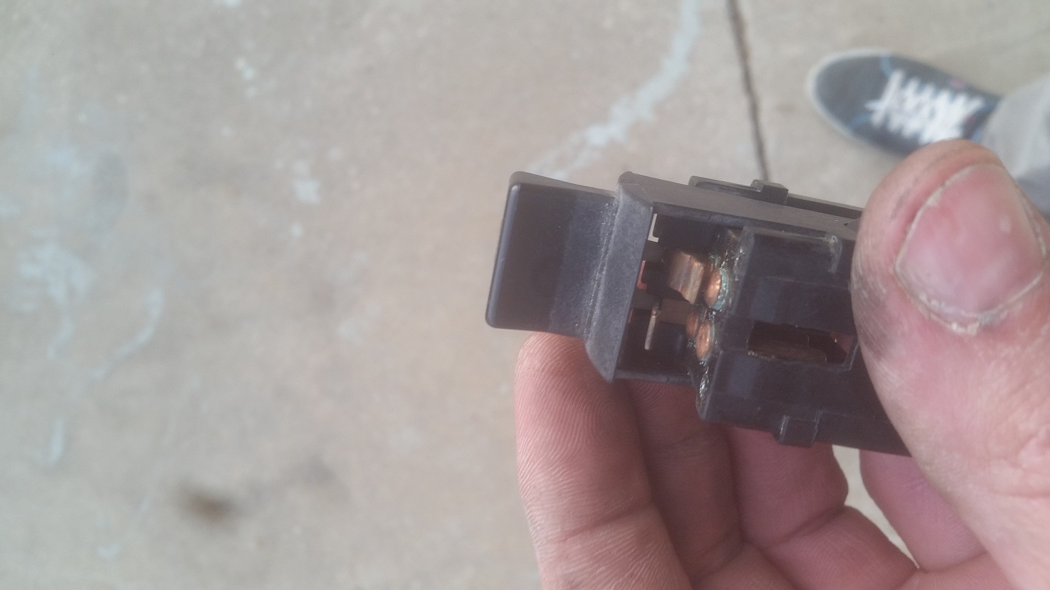Headlight switch.jpg